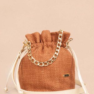 Bolso manos libres color terracota con cadena 105563