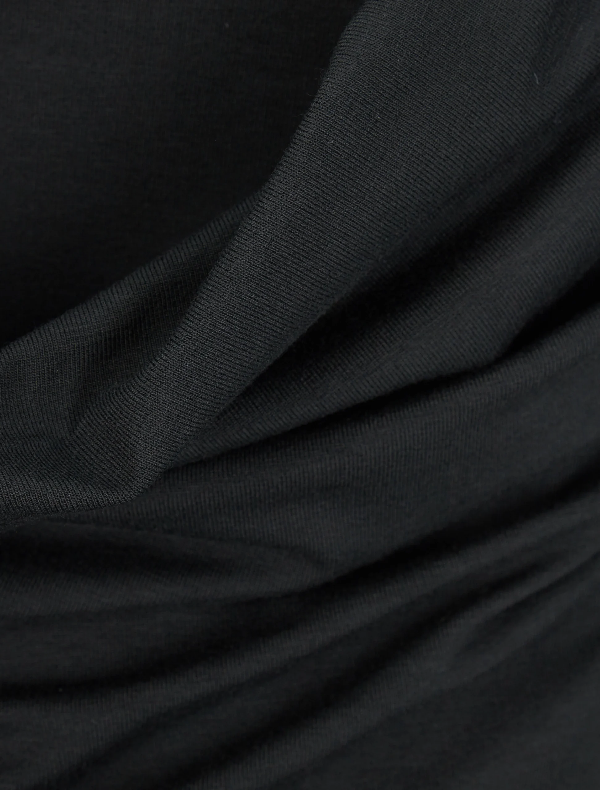 Vestido con espalda descubierta y cuello drapeado - Negro - Imagen 3